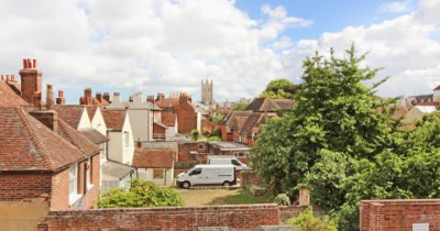 Linen Court- City Centre Penthouse Apartment - Canterbury - TO LET