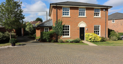 Gardners Close - Four Bedroom Village Family Home - Ash