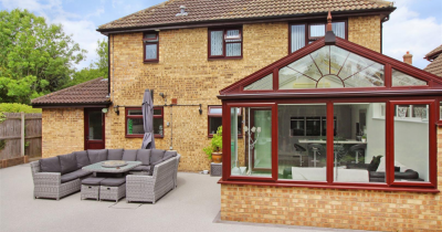 THE EVERGLADES - STYLISH EXTENDED FOUR BEDROOM FAMILY HOME - HEMPSTEAD