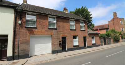 New Street - Deceptively Spacious Three Bedroom Home - Sandwich