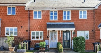 Almond Court - Two Bedroom Home - Chartham