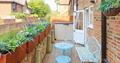 Do you want to live within the City Walls - Overlooking the river ?