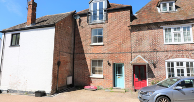 Spacious Period Townhouse - Three Bedrooms - Wingham