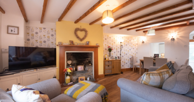 What is a chocolate box cottage?