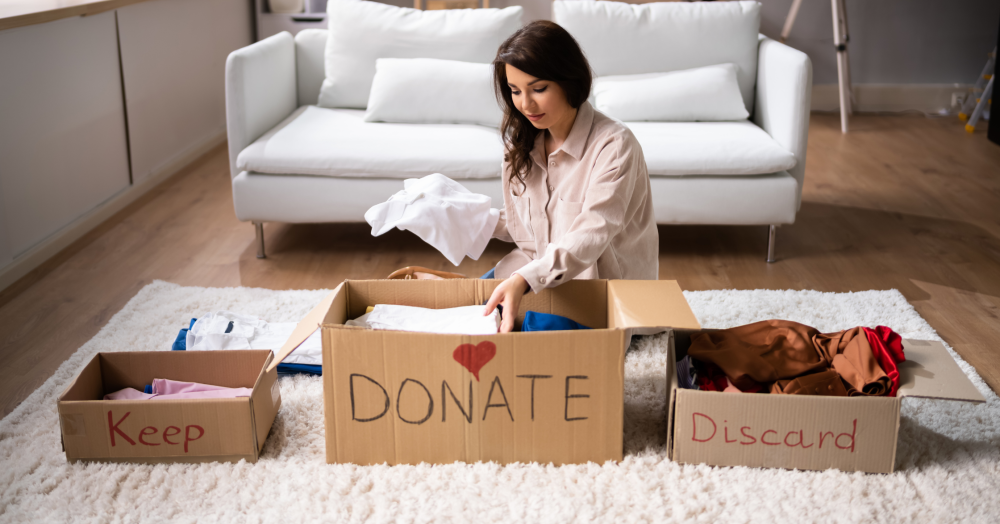 Decluttering Your Home After Christmas: Tips to Start Fresh in the New Year 🎄✨