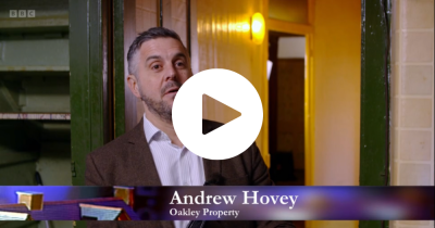 Andy Hovey goes Under The Hammer