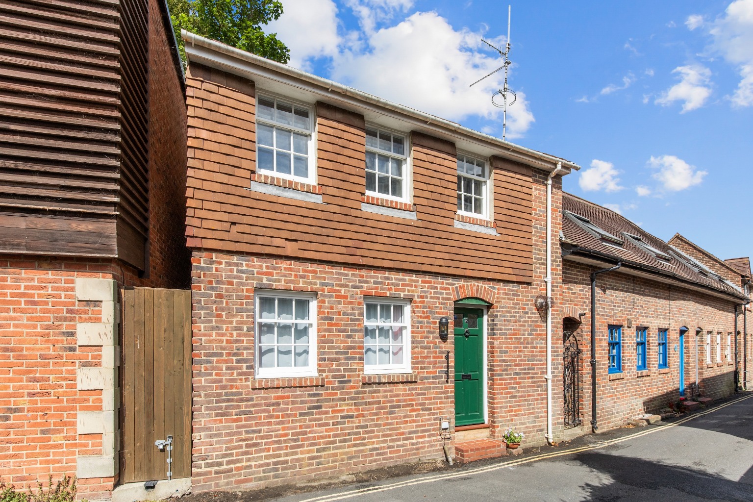 Castle Ditch Lane, Lewes, East Sussex, BN7