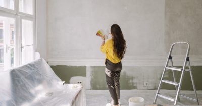 Neutral Décor or Warm Personality? How Much Character Should You Add Before Selling?