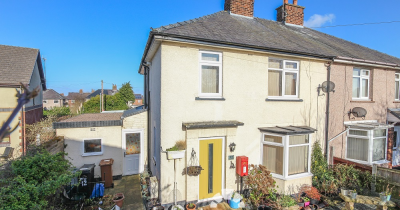 Take  A Look 👀! 🏡 Superbly Presented Semi Detached House