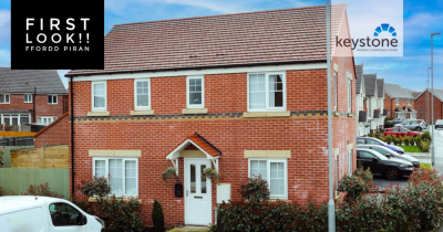 FIRST LOOK VIDEO 🎬Ffordd Piran, Oakenholt🏡