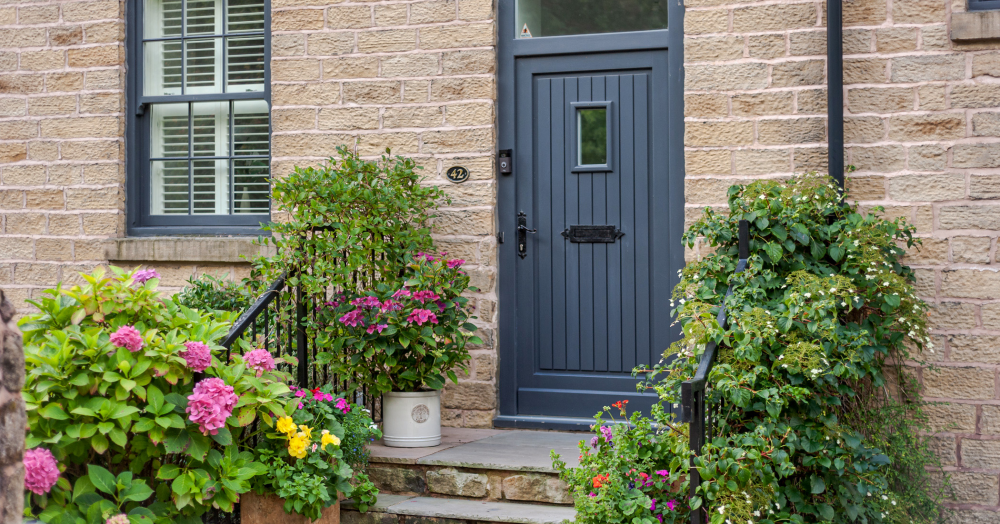 WALLSUCHES - ACRON VILLAGE - HORWICH