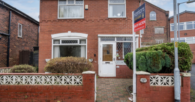 Longfield Road, Middle Hulton, Bolton, Lancashire ** STARTING AUCTION BID PRICE £135,000 **