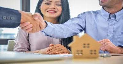 Why Partnering with a Mortgage Adviser is Crucial for Your Property Journey