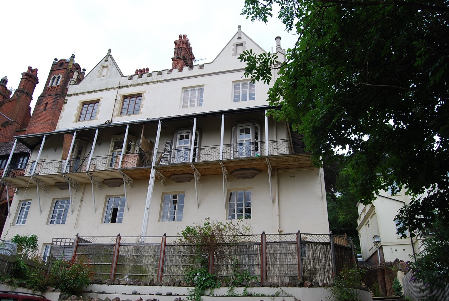 Holyrood House, 11 Wells Road, Malvern, WR14 4RH