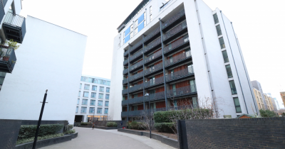 TO LET: Modern two bedroom, two bathroom apartment with balcony in Southwark, SE1
