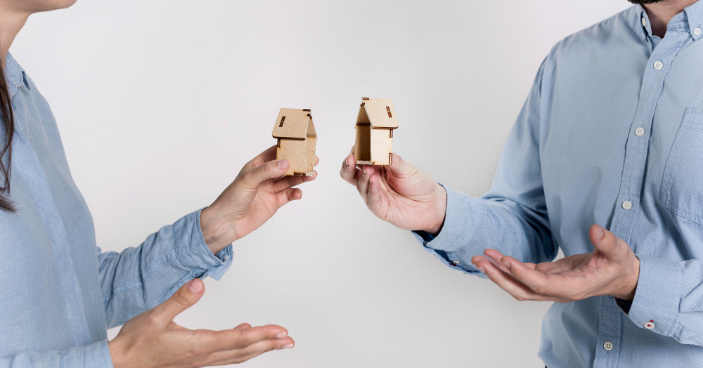 How Buyers Choose Between Similar Homes