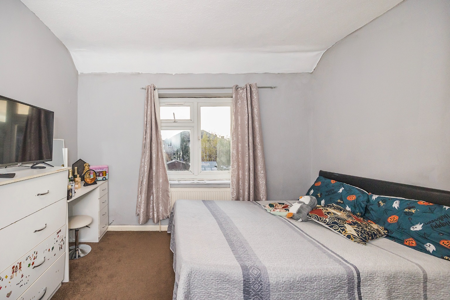 Photo for Heathway, Dagenham, RM9