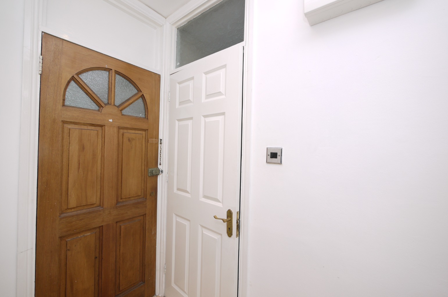 Photo for Hollybush Hill, London, E11