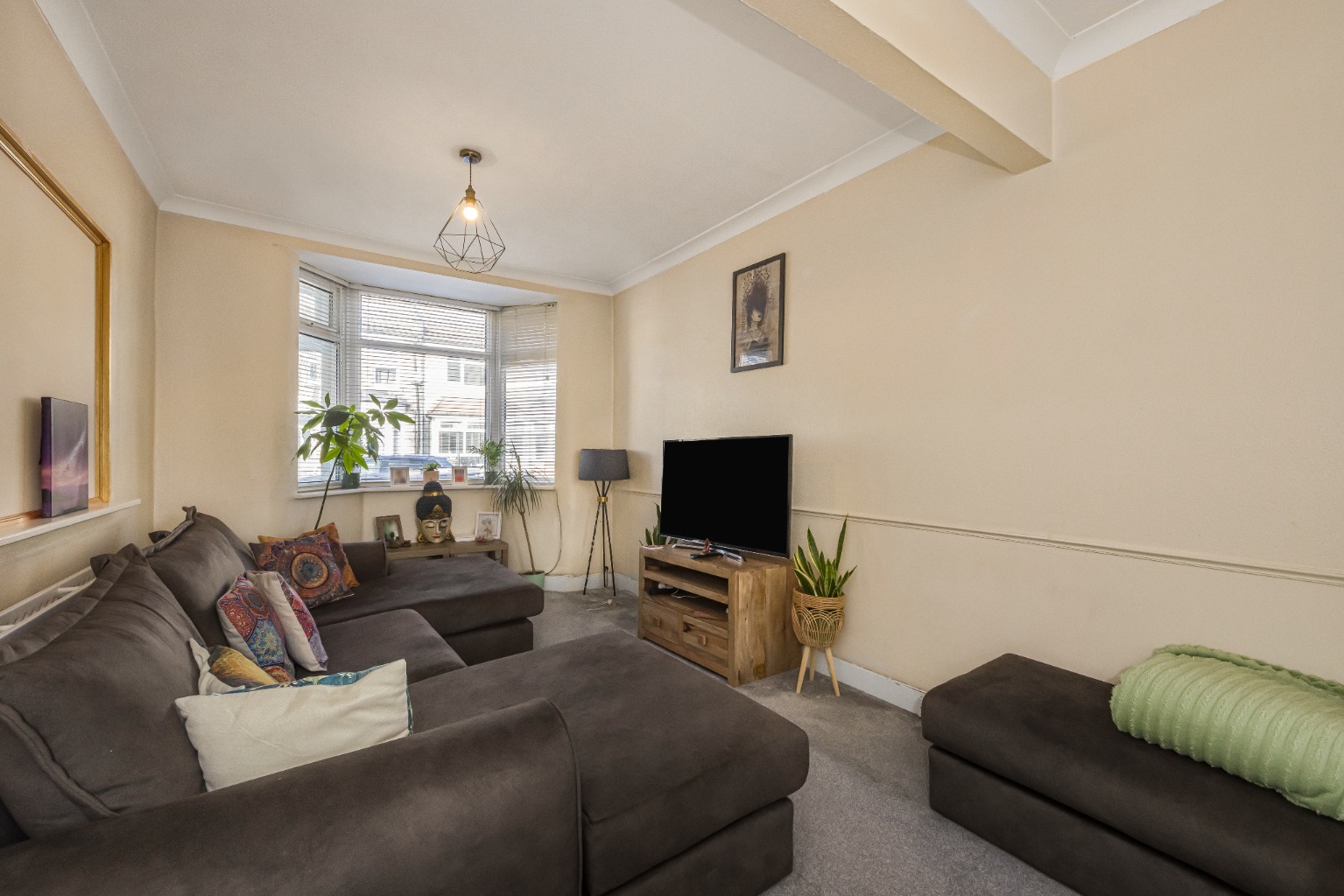 Photo for Kingsland Road, London, E13