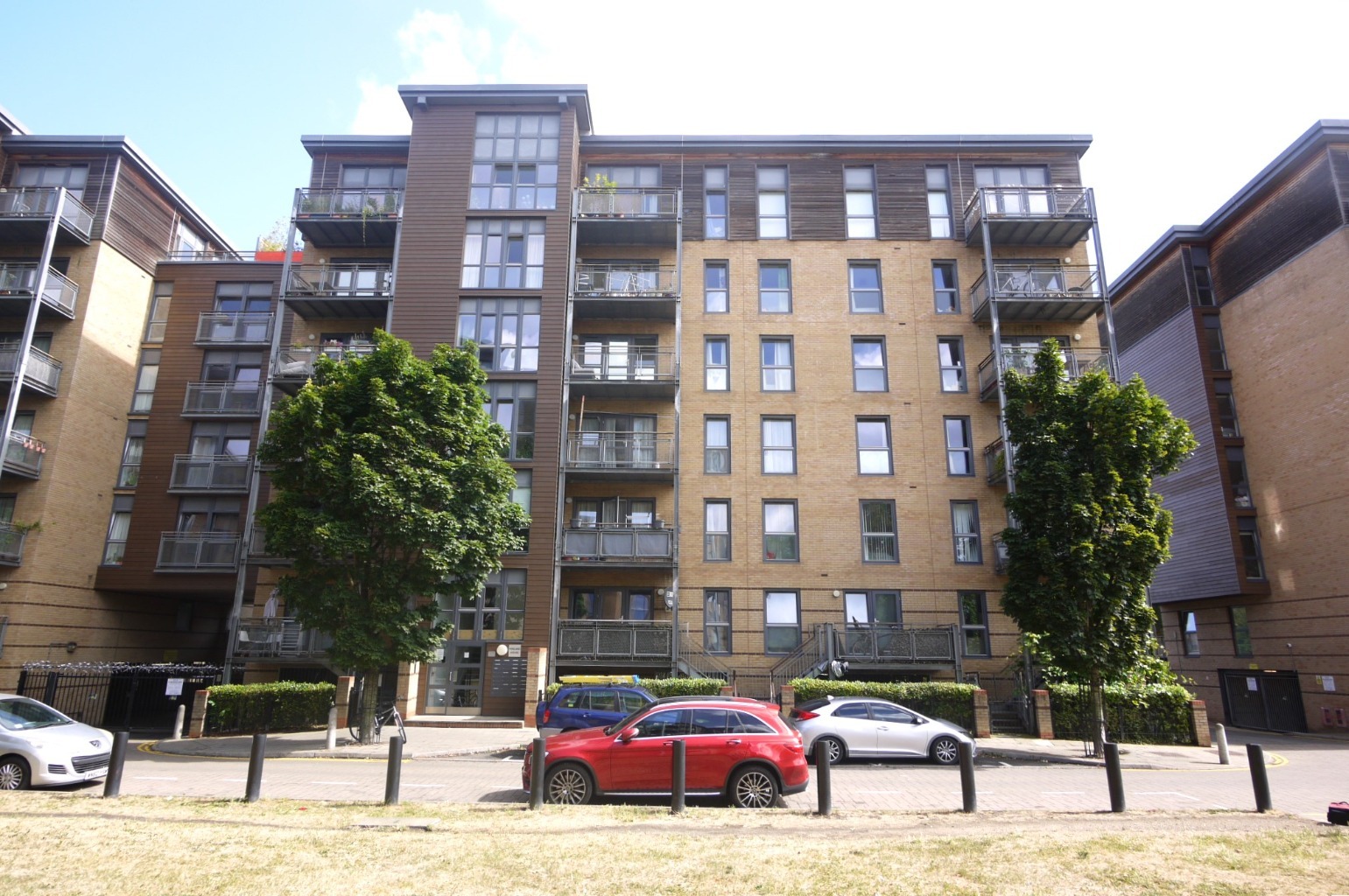 Photo for Fenland House, Harry Zeital Way, London, E5
