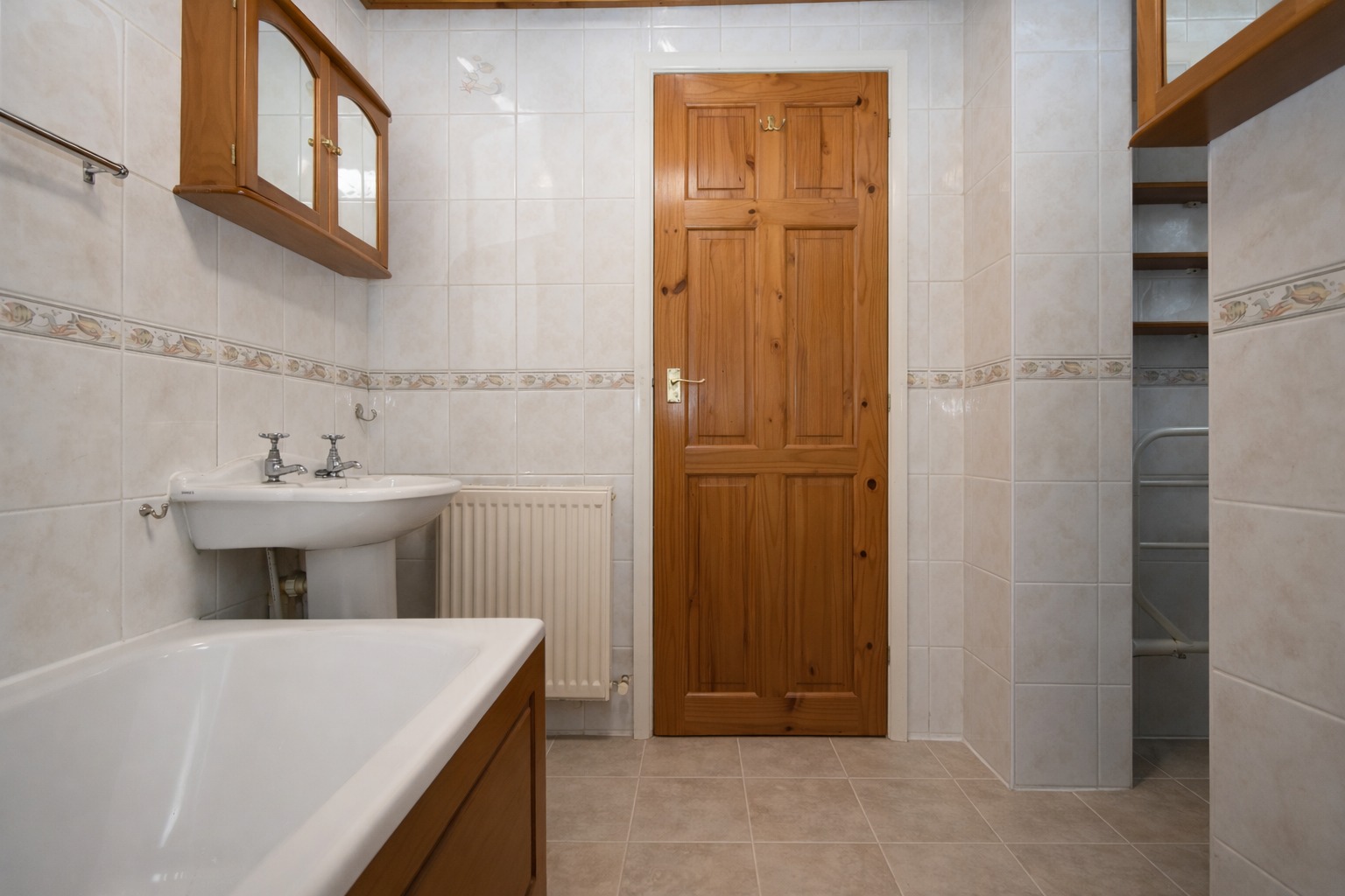 Photo for The Lodge, Goldings Hill, Loughton, Essex, IG10