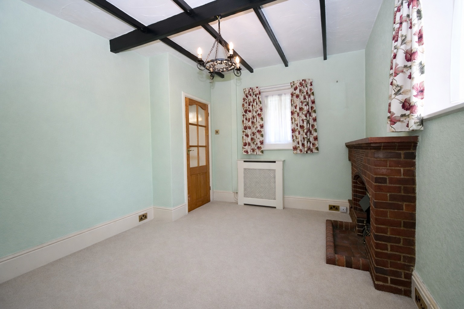 Photo for The Lodge, Goldings Hill, Loughton, Essex, IG10