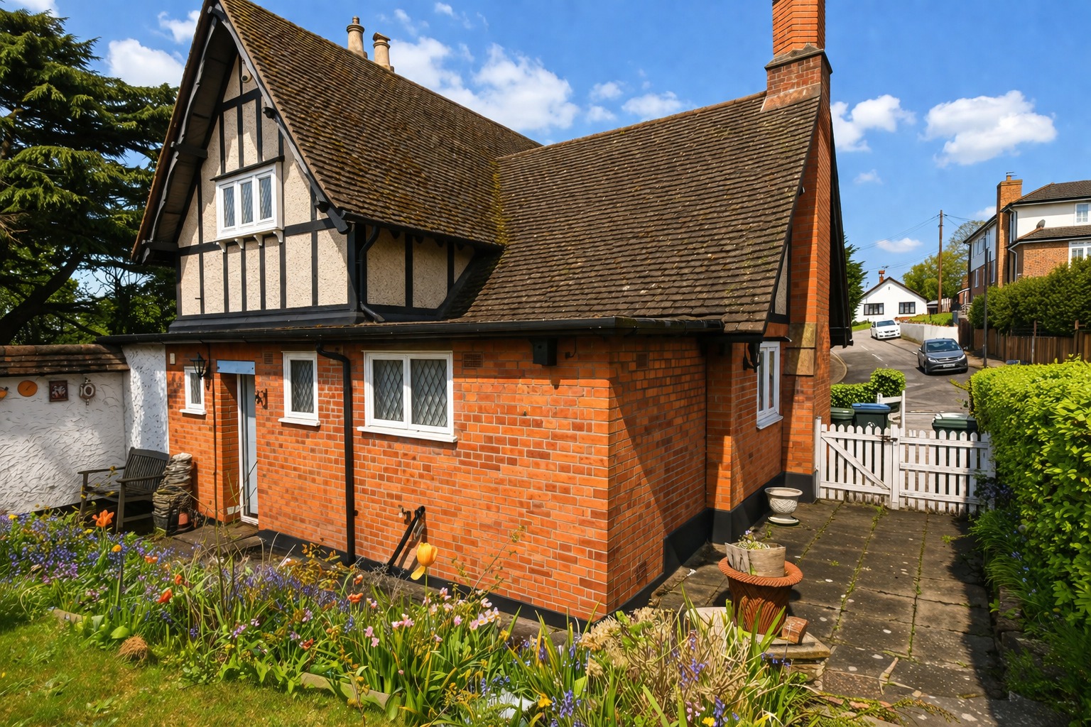 Photo for The Lodge, Goldings Hill, Loughton, Essex, IG10