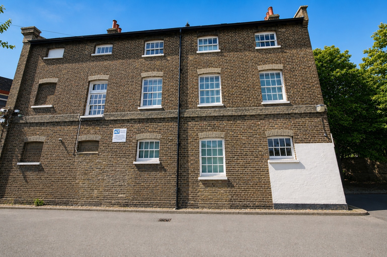 Photo for Thorne House, Thorne Close, London, E11