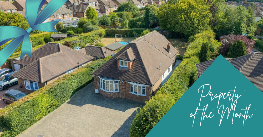 Property of the Month: Exceptional Detached Bungalow on Totternhoe Road, Dunstable | OIEO £675,000