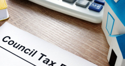 Who pays for council tax when renting; landlords or tenants?