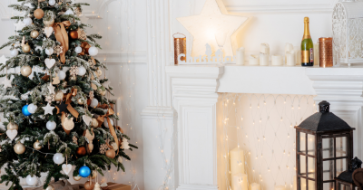 Should you put up your Christmas decorations if you are trying to sell your home?