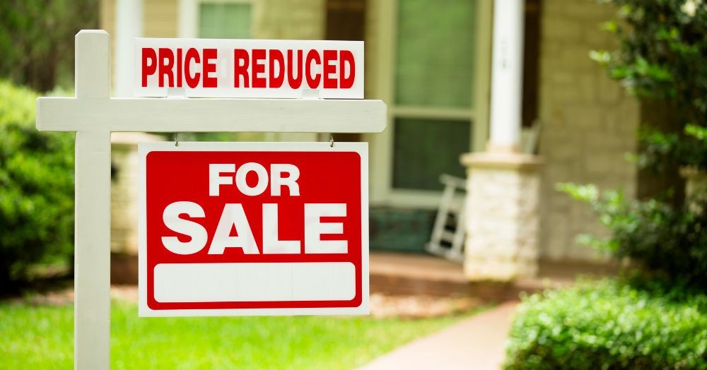 Avoid the pitfalls of overpricing your home when trying to sell