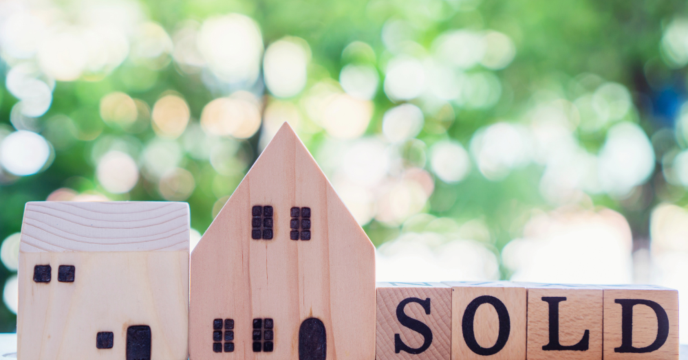 How long should I market my property before accepting an offer?