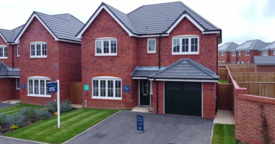 Through the Keyhole - The Hartford, Longridge