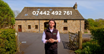 Go through the keyhole in this stunning property... Grains Barn Farm! 💚🏡