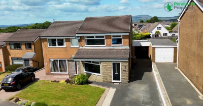 Through the Keyhole: 12 Richmond Avenue, Cliviger