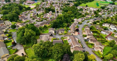 Through the Keyhole: 2 Patterdale Close, Reedley