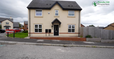 Through the Keyhole: 1 White Lion Parade, Longridge