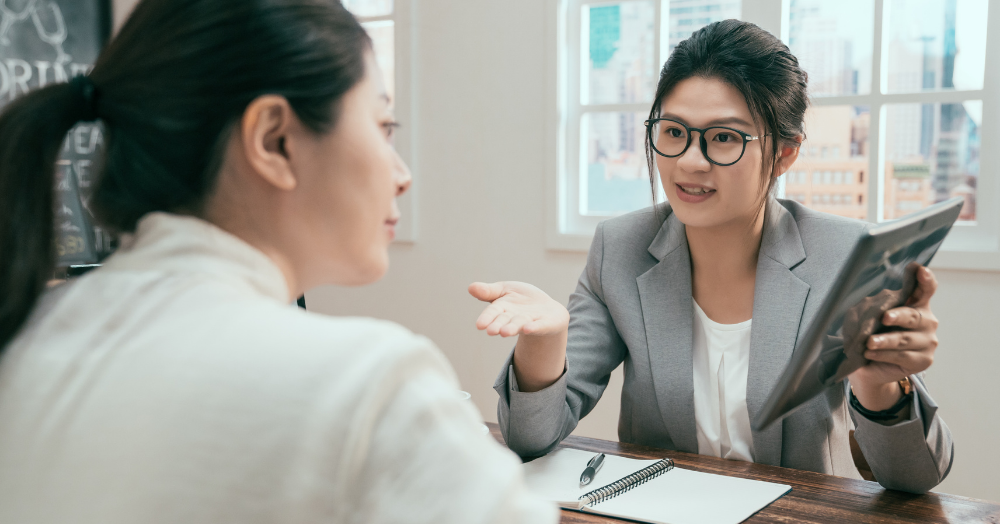 WHAT ARE ESTATE AGENTS LOOKING FOR WHEN YOU MAKE AN OFFER?