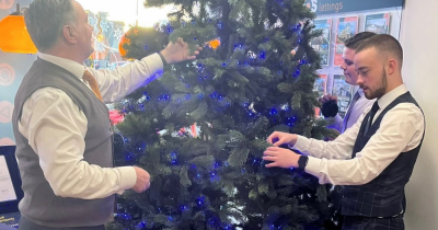 How many estate agents does it take to change a light bulb?