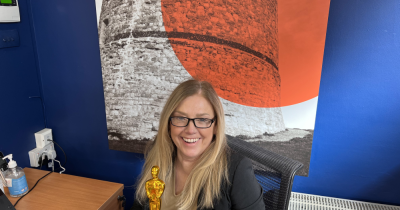 Superstar Suzanne wins the Oscar!