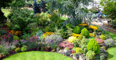 Want to sell a home? Make the garden look nice