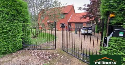 ✨✨✨JUST REDUCED ✨✨✨