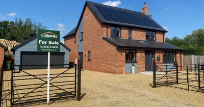 📢📢📢 Check out this BEAUTIFUL family home. Located in Great Ellingham. 📢📢📢