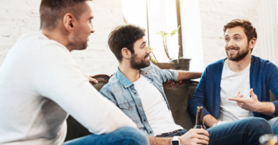 What should you consider when buying a home with friends?👩🏻‍🤝‍🧑🏼👭